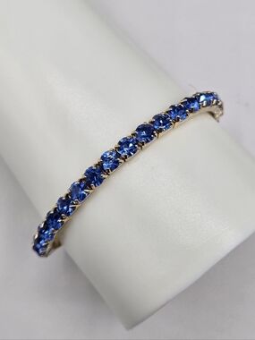 Swarovski Crystal Elements Gold Stretch Bracelet Blue Sapphire 7 inch Stackable